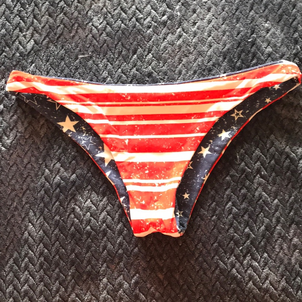 Reversible stripes & stars cheeky bottoms